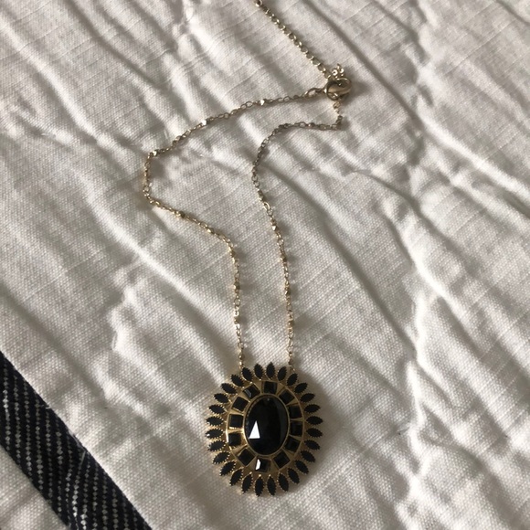 Gold black fancy necklace - Picture 1 of 4